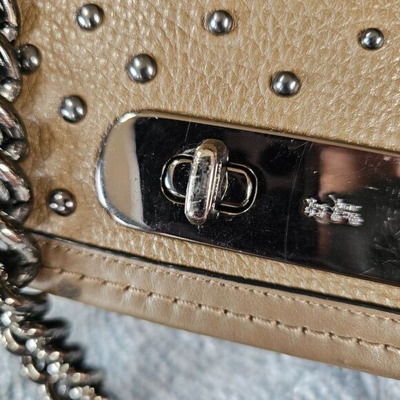 Coach Swagger Shoulder Bag In Pebble Leather With Ombre Rivets Purse - Picture 4 of 9